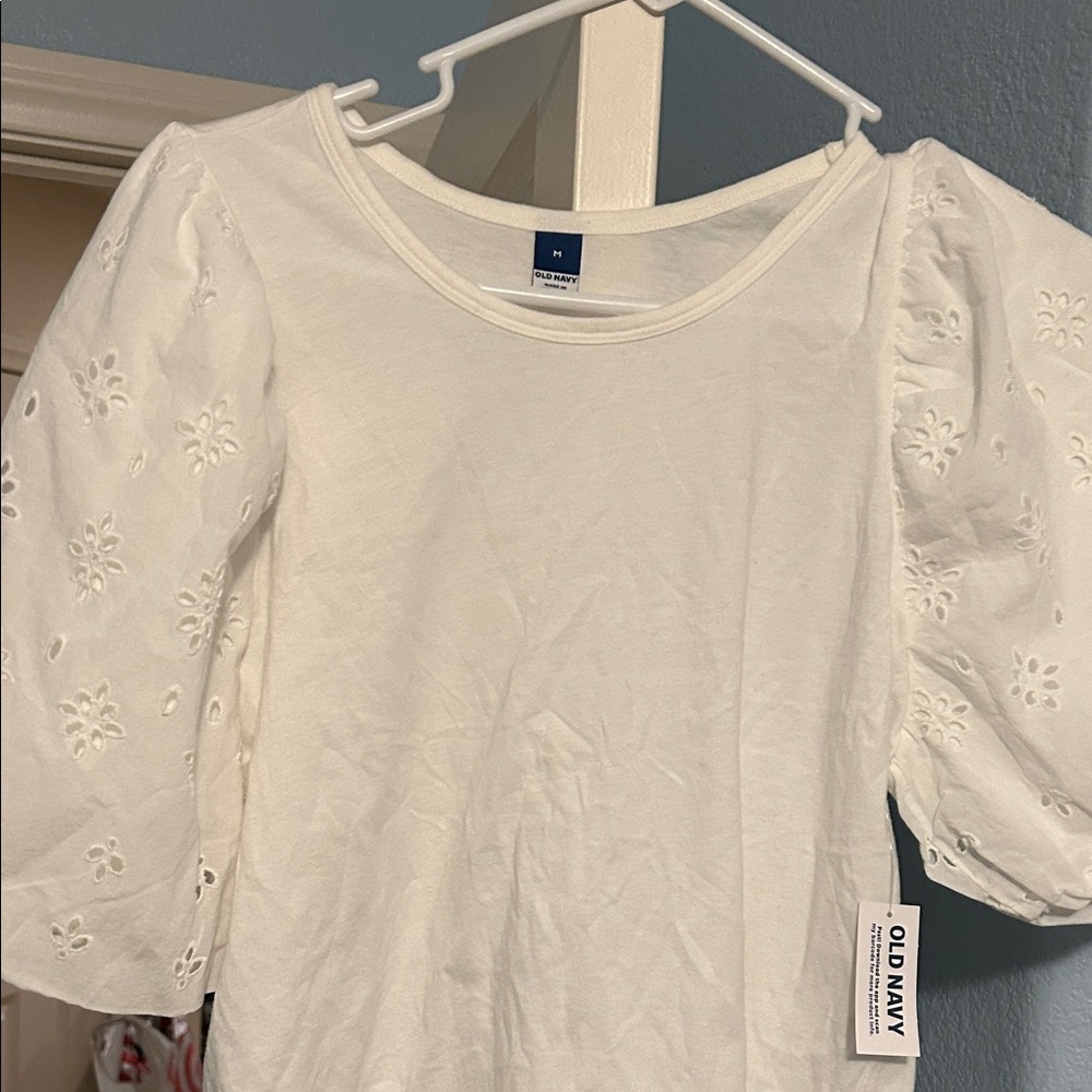 Old Navy White Puff-Sleeve Eyelet Tee